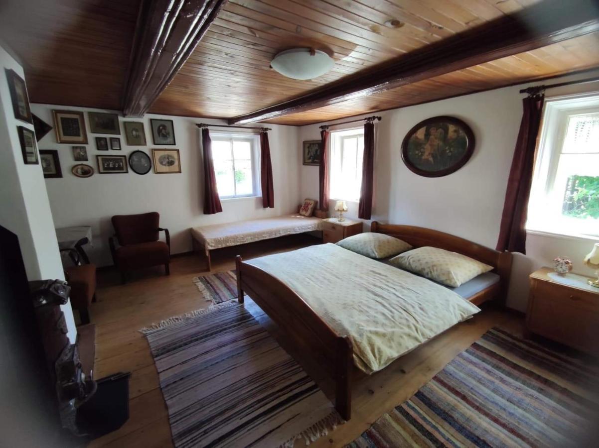 Cafe Nostalgie čtyřlůžkový apartmán Krásná Lípa Esterno foto